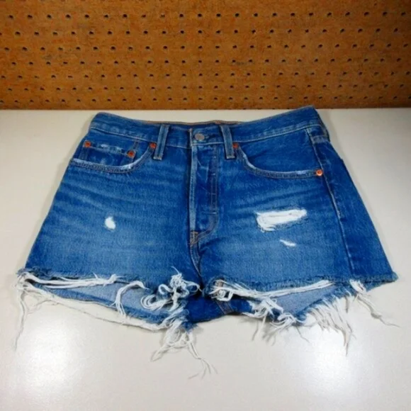 Levis womens dark wash rawhem distressed buttonfly jean shorts 26 EUC - Picture 1 of 4